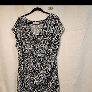 Avenue Women's Black and White Patterned Top Blouse 22/24